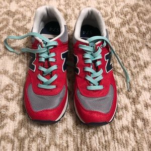 New Balance Sneakers! Size 9!